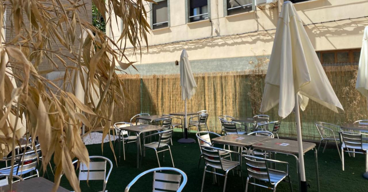 Hotel Hm Alfaro Exterior photo